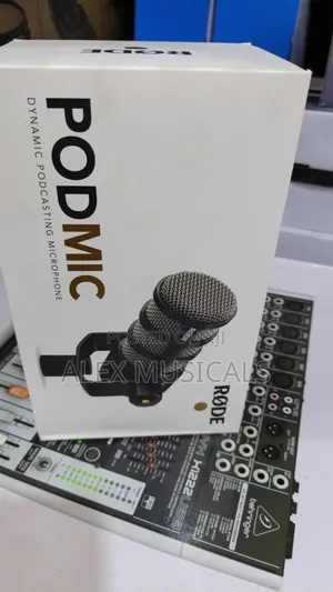 Studio Microphone ( Rode)