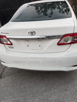 Toyota Corolla 2012 White