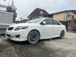 Toyota Corolla 2008 White