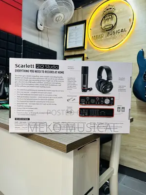 2i2 Bundle 3gen Headphone , Microphone Sound Card