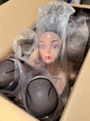 Female Mannequin Head With Shoulders Wig Stand Display – Brand New