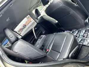 Toyota RAV4 Limited 4dr SUV (2.5L 4cyl 6A) 2015 Gray