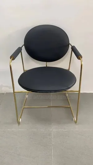 Arm Chair / Modern Arm Chair