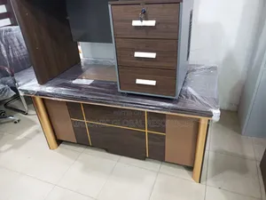 High Quality Executive Director Office Table Size 1.6 Meters