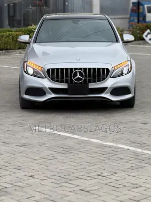Mercedes-Benz C300 2016 Silver