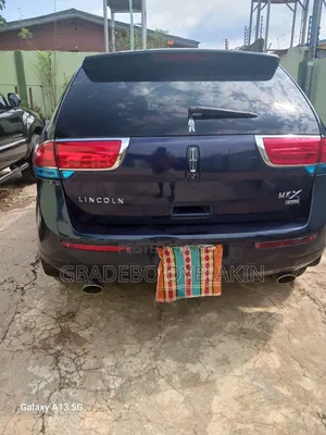 Lincoln MKX 2011 Blue