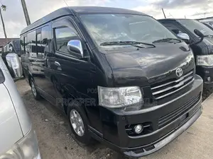 Toyota HiAce 2012 Black