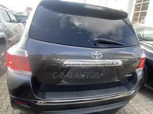 Toyota Highlander Limited 2012 Gray