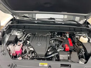 Toyota Highlander 2024 Silver