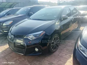 Toyota Corolla 2016 Black