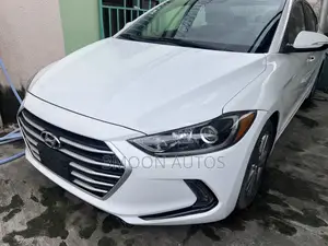Hyundai Elantra Limited Sedan FWD (2.0L 4cyl 6A) 2017 White