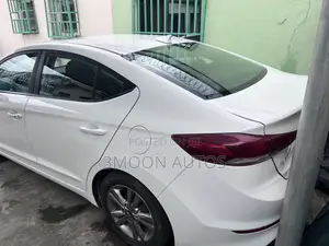 Hyundai Elantra Limited Sedan FWD (2.0L 4cyl 6A) 2017 White