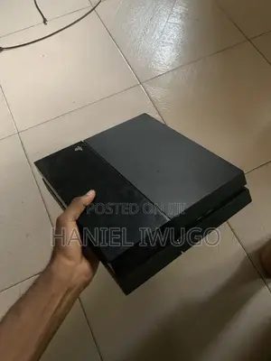 Sony Playstation 4 Fat (500gb) – Neat Fully Functional