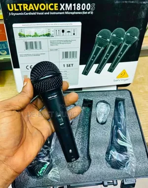 Behringer Xm1800s 3in1 Supercadoid Dynamic Microphone