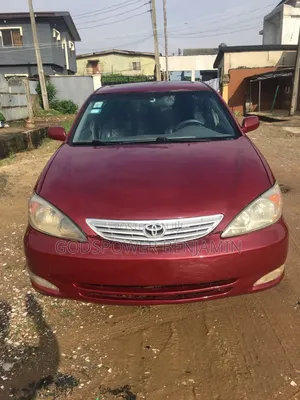 Toyota Camry XLE 4dr Sedan (2.4L 4cyl 5A) 2005 Red