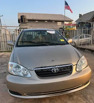 Toyota Corolla 2006 Gold