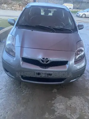 Toyota Yaris 2009 Silver