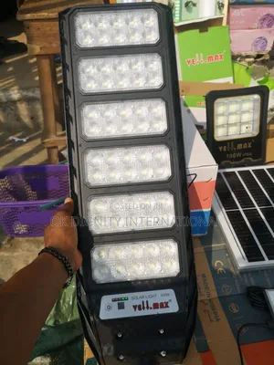 300w Ip66 Solar Street Light – With Remote Control