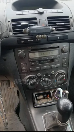 Toyota Avensis 2004 Black