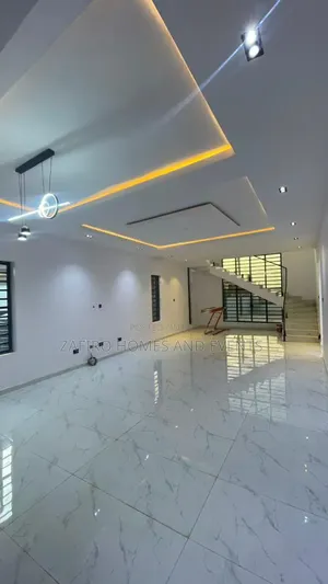 4bdrm Duplex in Kola Lawal, for sale