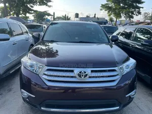 Toyota Highlander Limited 2012 Gray