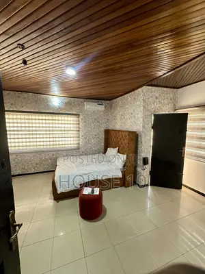 House10apartments