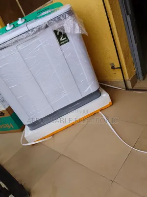 Hisense 7.5kg Twin-Tub White Color Washing Machine