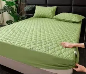6by6 Waterproof Mattress Cover-Multicolour With Pillowcase