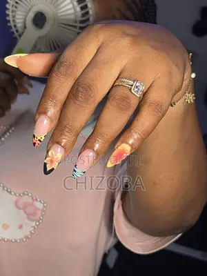 Beautiful Press on Nails for Beautiful Queens