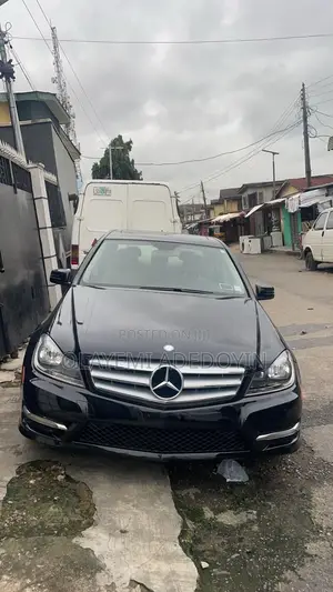 Mercedes-Benz C300 Luxury 4Matic Sedan AWD (3.5L 6cyl 7A) 2013 Black