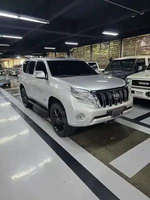 Toyota Land Cruiser Prado 4.0 Petrol TX-L 2017 Silver