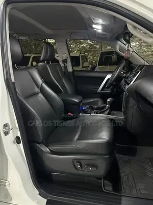 Toyota Land Cruiser Prado 2.8 2023 White