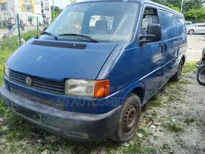Volkswagen Vento 2005 Blue