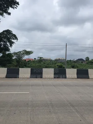 Commercial Land in Shagamu