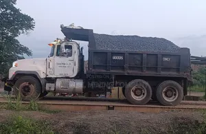 Industrial Iron Chippings and Granite for Construction