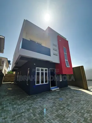 4bdrm Duplex in Ikeja Gra for sale