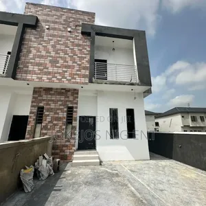 4bdrm Duplex in Lbs Lagos Business, Off Lekki-Epe Expressway for sale
