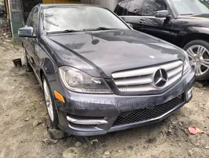 Mercedes-Benz C300 Sport 4Matic Sedan AWD (3.5L 6cyl 7A) 2013 Gray