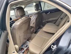 Mercedes-Benz C300 Sport 4Matic Sedan AWD (3.5L 6cyl 7A) 2013 Gray