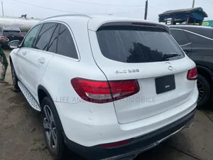 Mercedes-Benz GLC-Class 2018 White