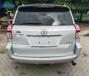 Toyota RAV4 2012 Silver