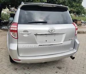 Toyota RAV4 2012 Silver