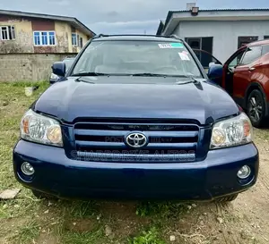 Toyota Highlander V6 2005 Blue