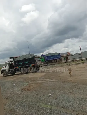 Premier Iron Black Chippings and Granite for Construction Projects