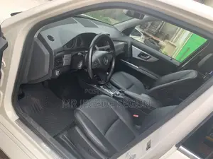 Mercedes-Benz GLK-Class 2011 White