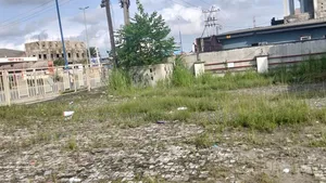 4bdrm Duplex in International for rent