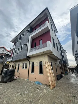 3bdrm Apartment in Gbagada Lagos for sale