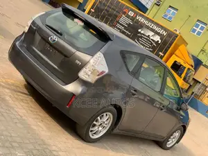Toyota Prius 2012 Gray