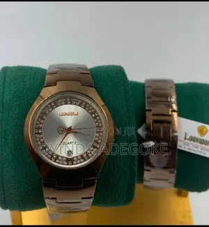 Look World Couple Chain Wrist Watch