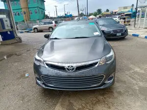 Toyota Avalon XLE 4dr Sedan (3.5L 6cyl 6A) 2014 Gray